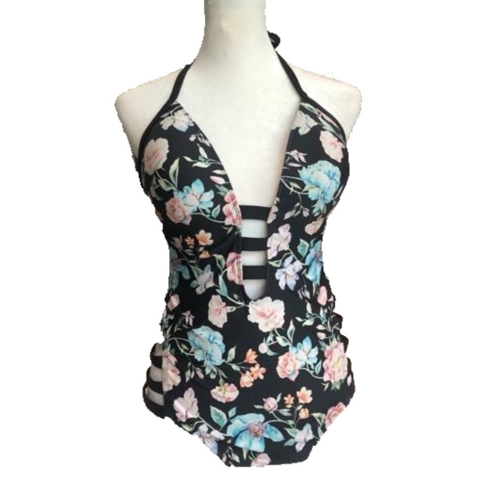 Kenneth Cole Reaction Size S one piece swimsuit string tie halter lattice sides